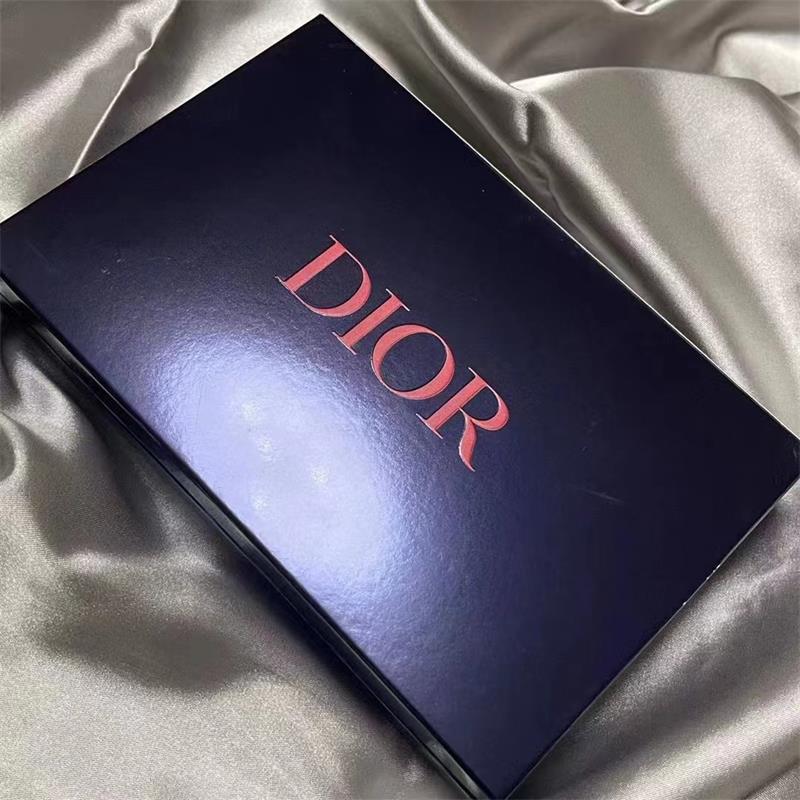 Dior 4-Piece Mini Lipstick Set (1.5gx4) ā Elegance in Every Shade