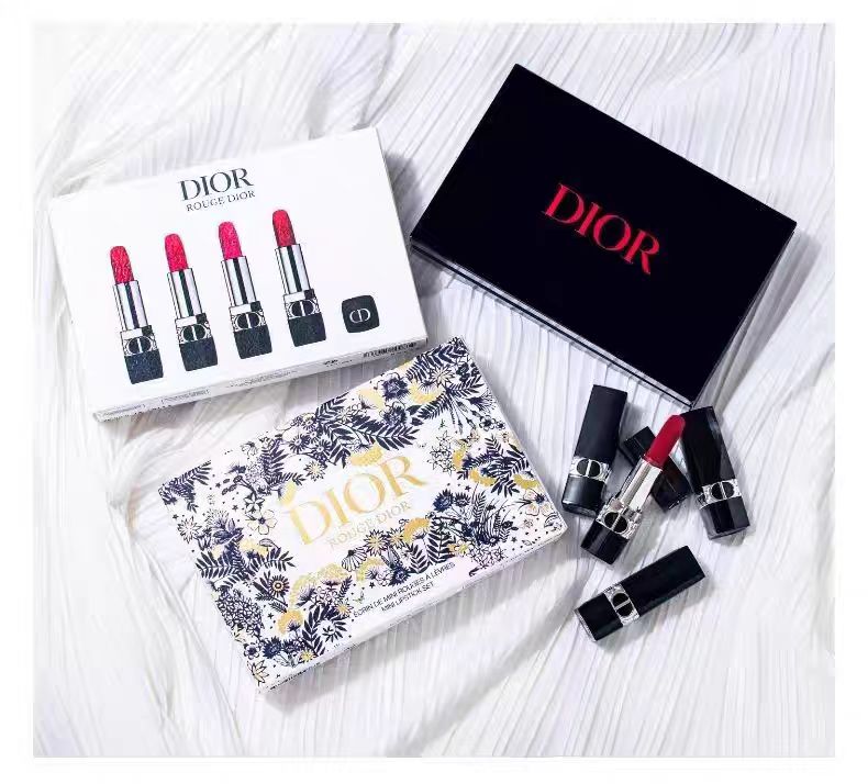 Dior 4-Piece Mini Lipstick Set (1.5gx4) ā Elegance in Every Shade