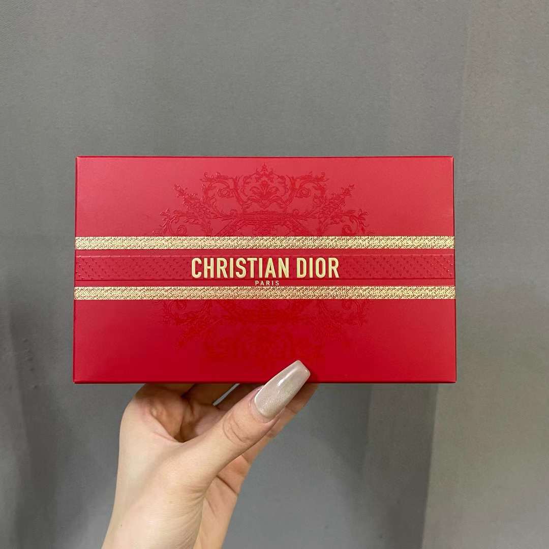 Dior 5 Pcs Mini Lipsticks – Unveil the Essence of Luxury