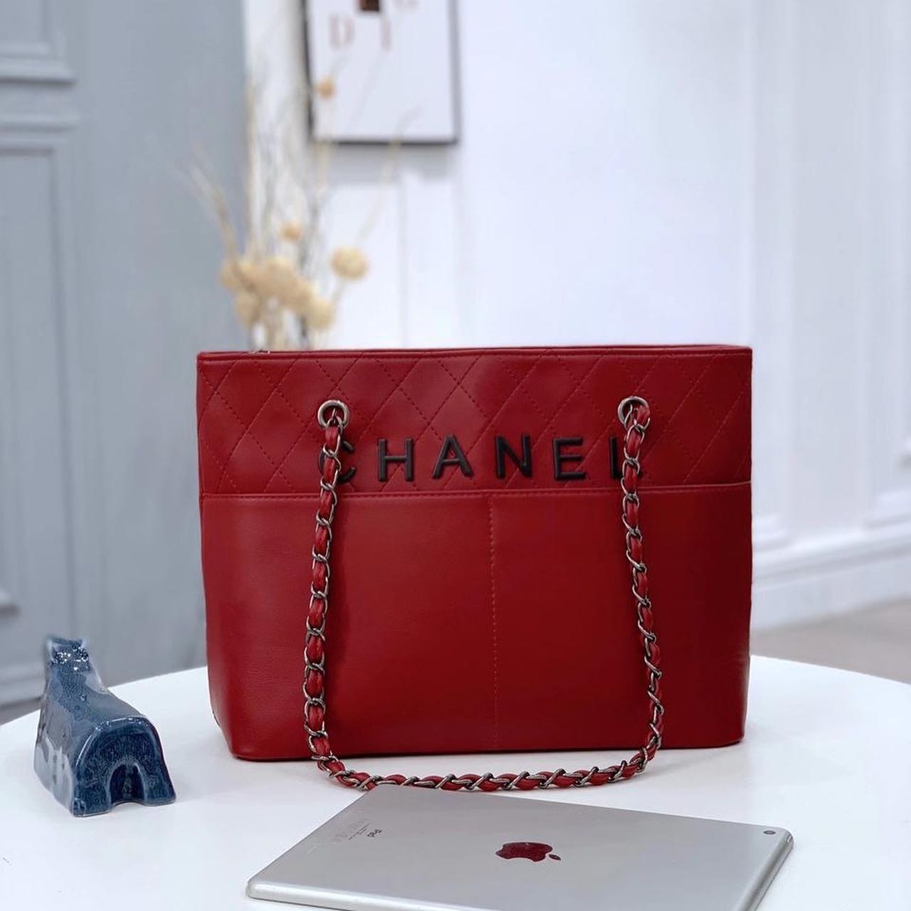 Chanel Ladies Bag – Timeless Elegance, Effortless Style